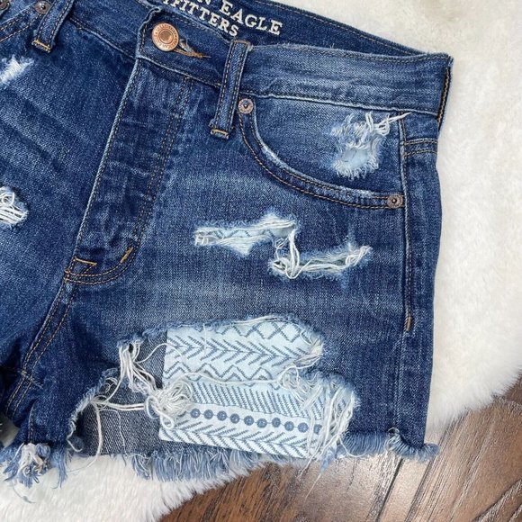 American Eagle Denim Shorts 0 Medium Wash Distressed Frayed High-Rise Festival - Picture 2 of 12